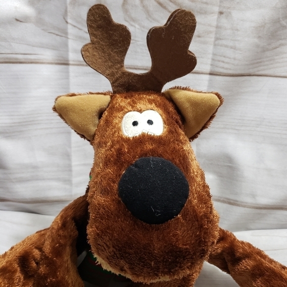 Hallmark Rodney Reindeer Plush Stuffed Animal Red Green Striped Scarf 10 Inch - Picture 2 of 8